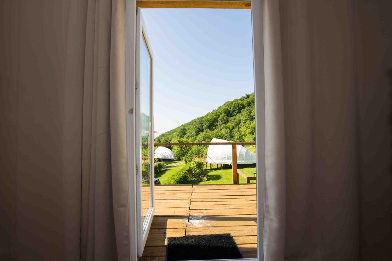 Sunrise Glamping Retreat Hotel Galesu Ngoại thất bức ảnh