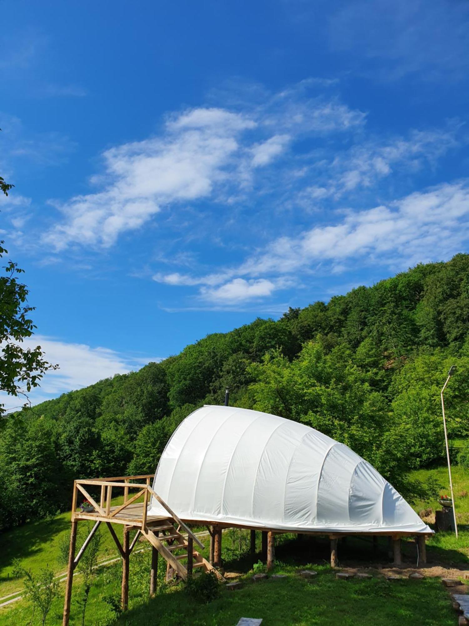 Sunrise Glamping Retreat Hotel Galesu Phòng bức ảnh