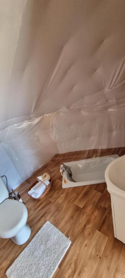 Sunrise Glamping Retreat Hotel Galesu Ngoại thất bức ảnh