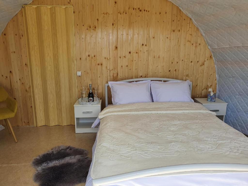 Sunrise Glamping Retreat Hotel Galesu Ngoại thất bức ảnh