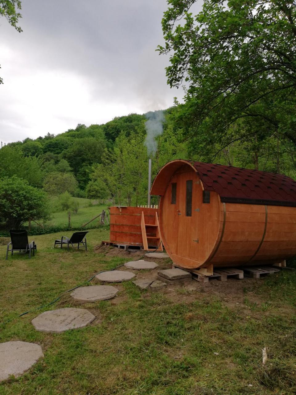 Sunrise Glamping Retreat Hotel Galesu Ngoại thất bức ảnh